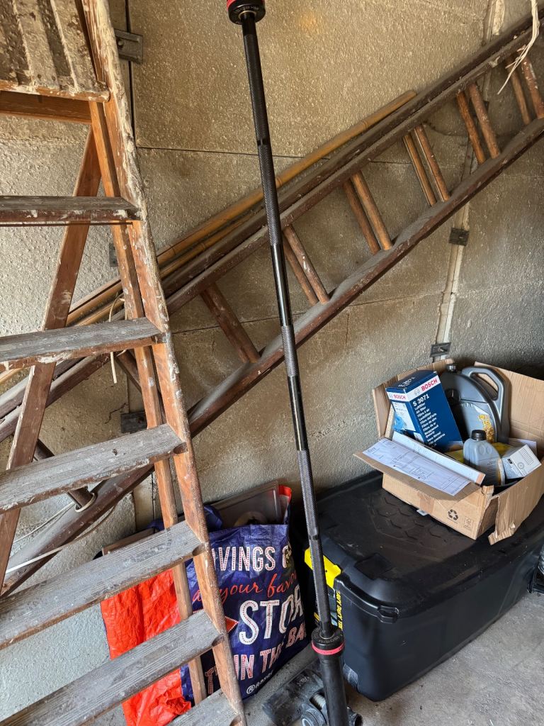 20kg IsoGym 300kg rated Olympic weightlifting bar