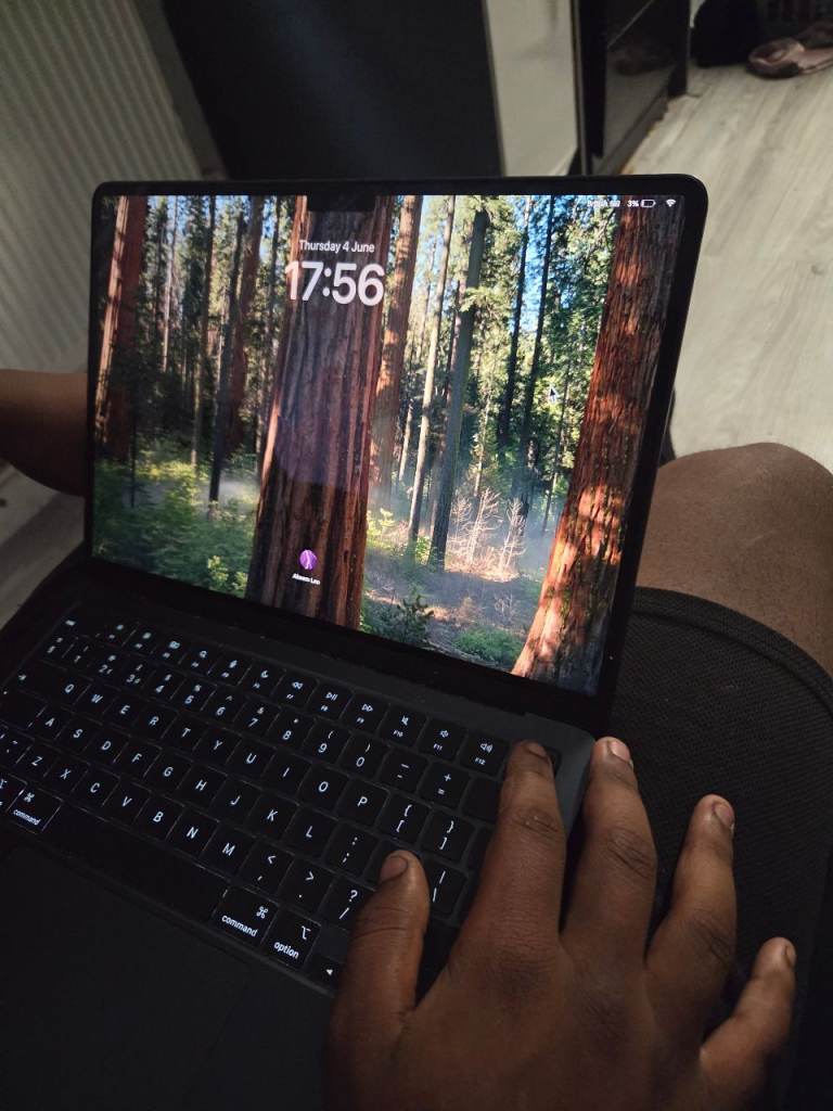 Macbook air m4 16gb