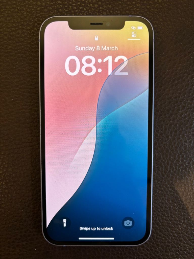 iPhone 12, 64GB, mint, unlocked, with case📱