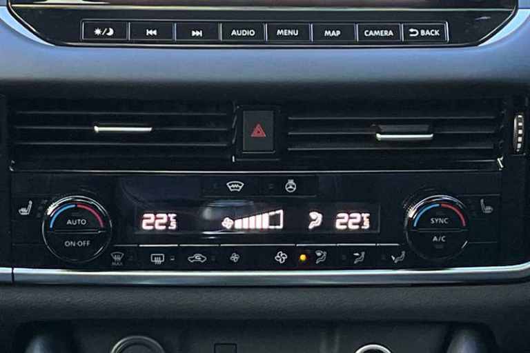 2022 Nissan Qashqai 1.3 DIG-T MH TEKNA 5DR Hatchback Petrol Manual