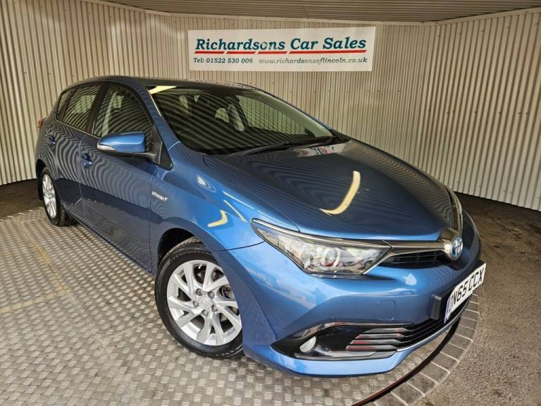 2015 Toyota Auris 1.8 VVT-h Business Edition Hatchback 5dr Petrol Hybrid CVT Euro 6 (s/s) (Sa Hat...