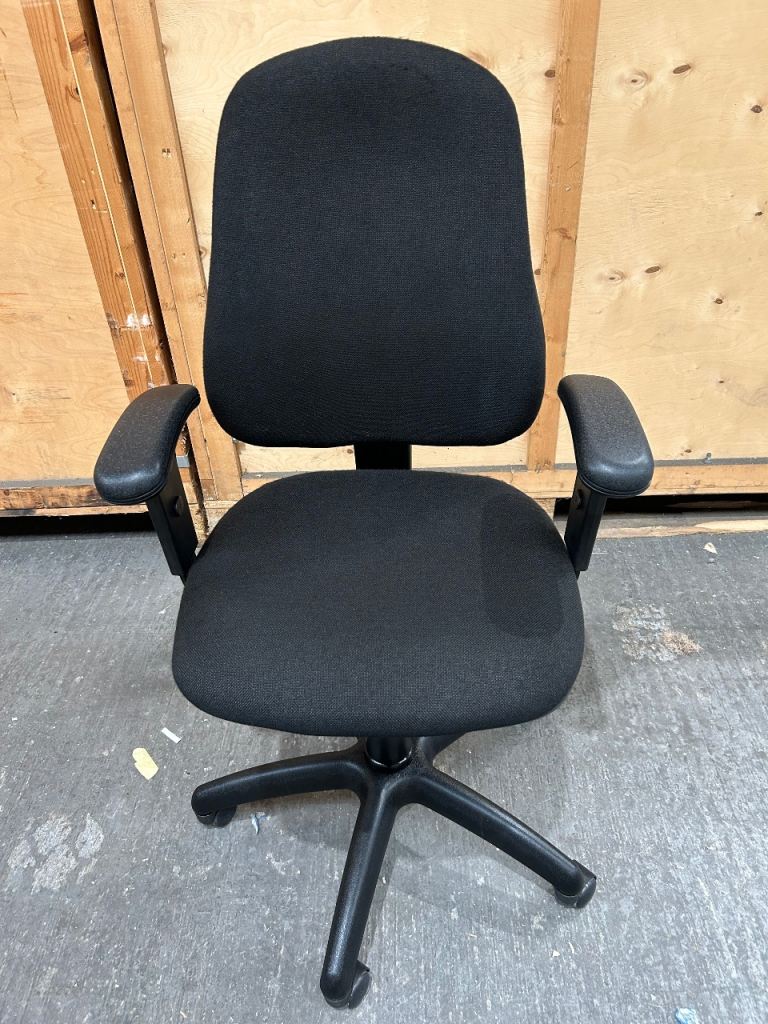 Office Chairs ( Used ) 8 Available 
