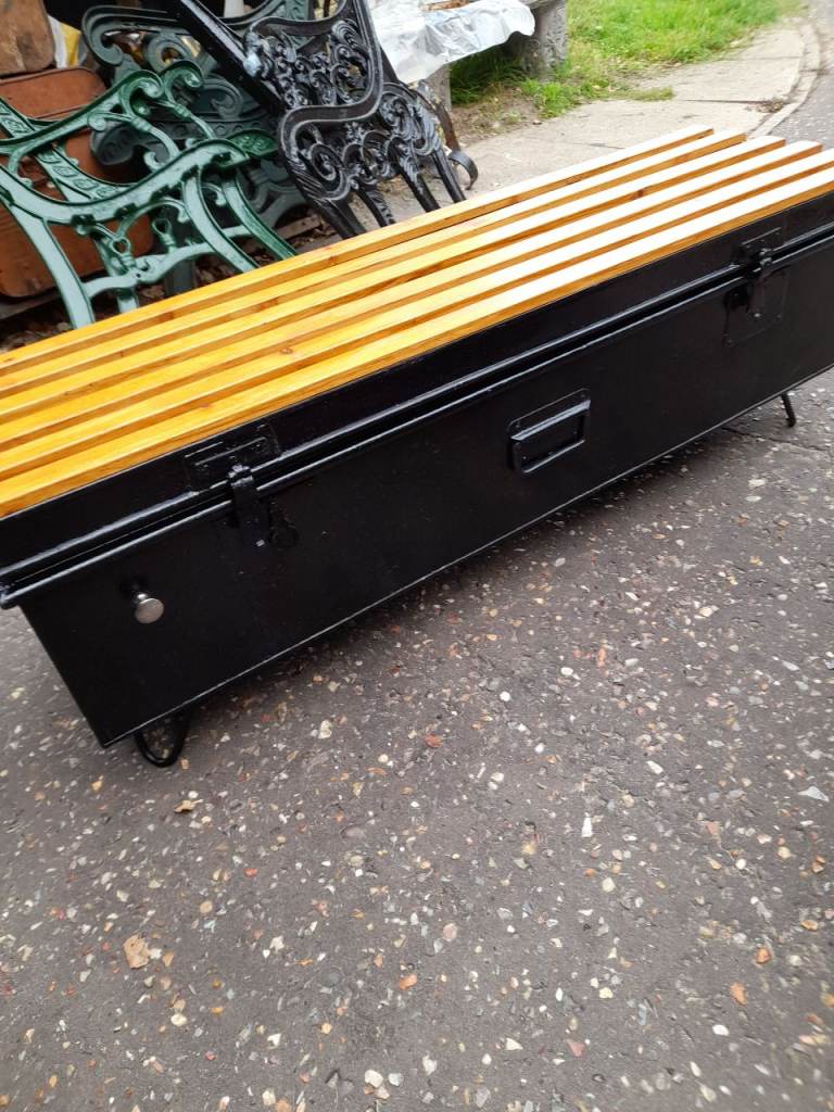 Metal storage chest 