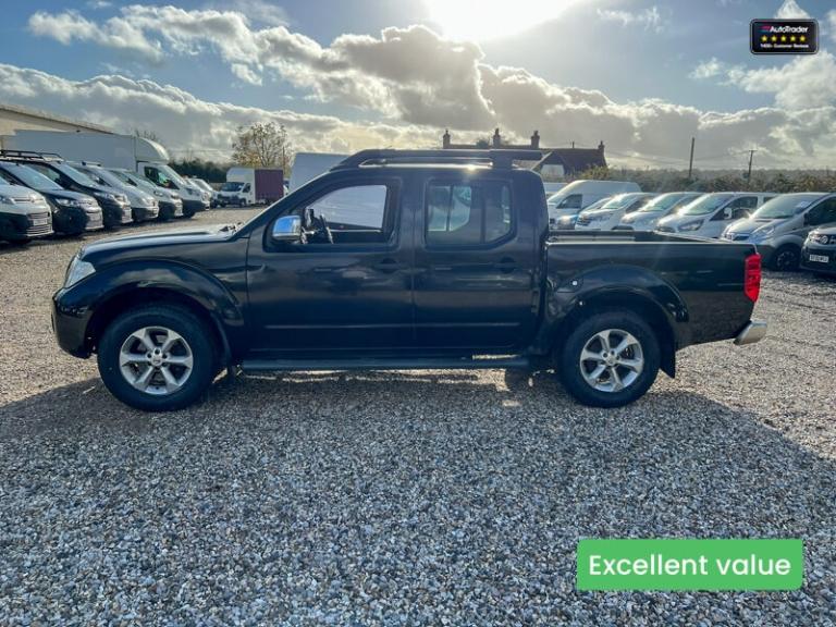 2013 Nissan Navara Double Cab Pick Up Tekna 2.5dCi 190 4WD PICK UP DIESEL Manual