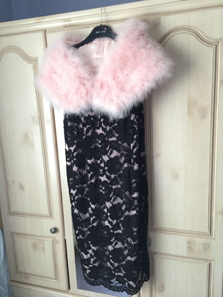JACQUES VERT Black Lace Dress & Ostrich Feather Stole 