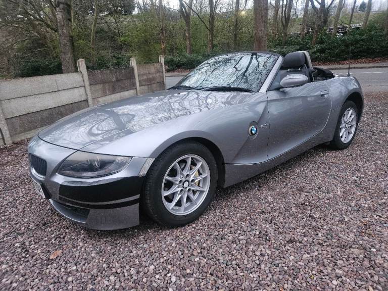 Bmw z4 e85 breaking for parts only full car in silver  57 plate  2.0 petrol manual 