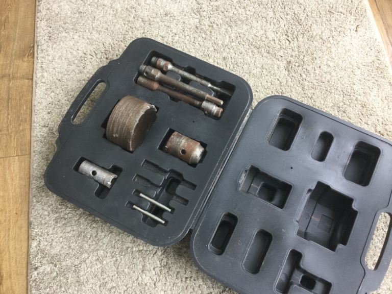 Masonary hole cutters