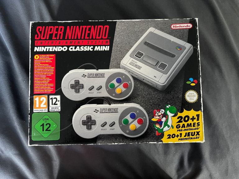 Nintendo SNES Classic Mini Console with 2 Controllers