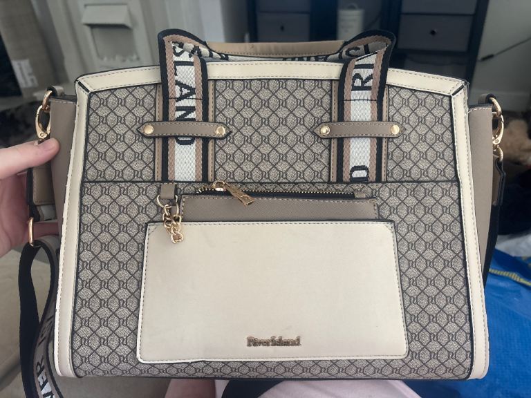 River island hand bag