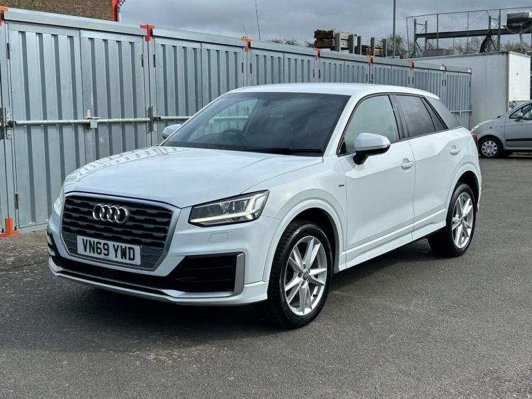 2019 Audi Q2 TFSI S LINE SAT NAV FULL AUDI SERVICE HISTORY Estate Petrol Manual