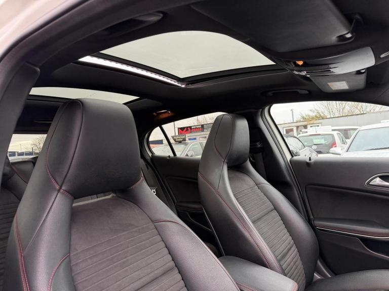 2017 Mercedes-Benz GLA GLA 220d 4Matic AMG Line Prem Plus 5dr Auto ESTATE DIESEL Automatic