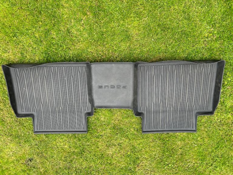 Ford Focus Mk4 Genuine Rear Rubber Floor Mat - Covers centre tunnel & both sides