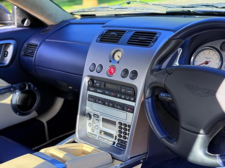 2004 Aston Martin Vanquish 5.9 Coupe 2dr Petrol Manual (396 g/km, 460 bhp) COUPE Petrol Manual