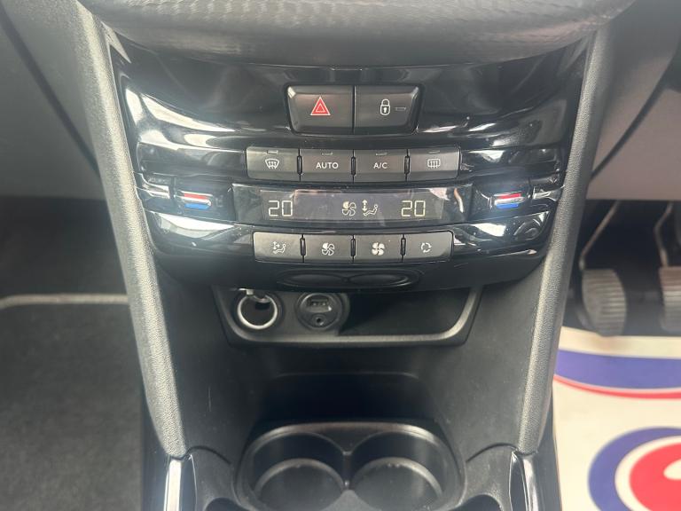 ** F.S.H ** 2017 (67) Peugeot 2008 1.6 BlueHDi Allure 5 dr hatchback ** VALUE **
