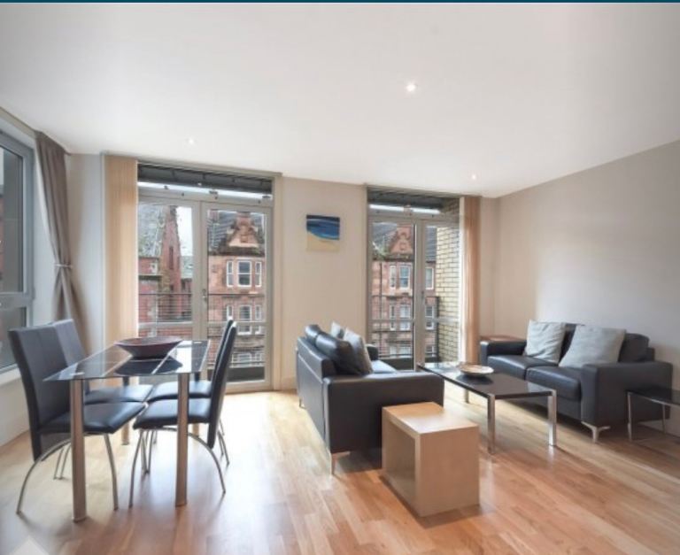 One Double Spacious Rooms Fully Furnished  Glasgow City Centre