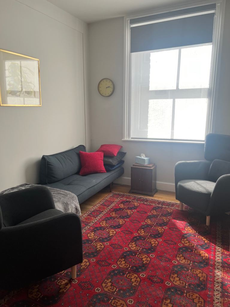 Spacious, calm therapy rooms for rent in Fitzrovia