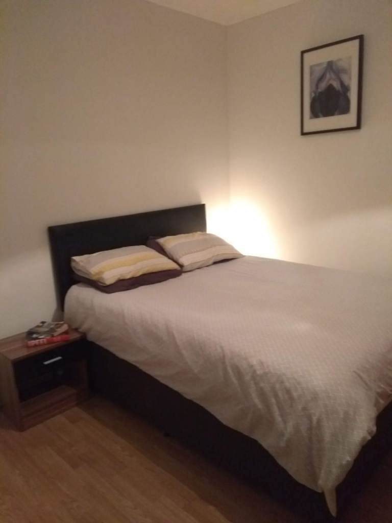 Large double room £530/month. ALL BILLS INCLUDED.