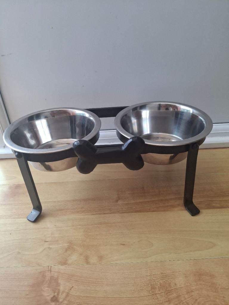 Double dog bowl. 