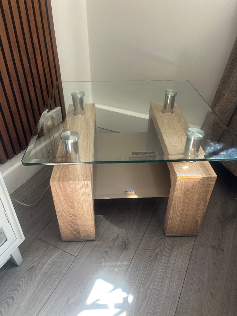 Coffee table and side table