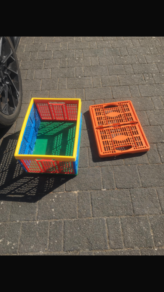 Storage crates