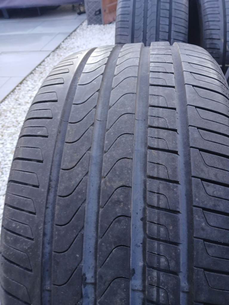 285 40 21 Pirelli Scorpion tyres 