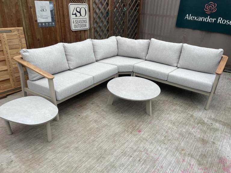4 seasons outdoors ex display rrp £2297