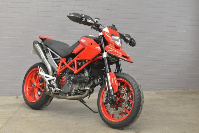 2010 Ducati Hypermotard 1100