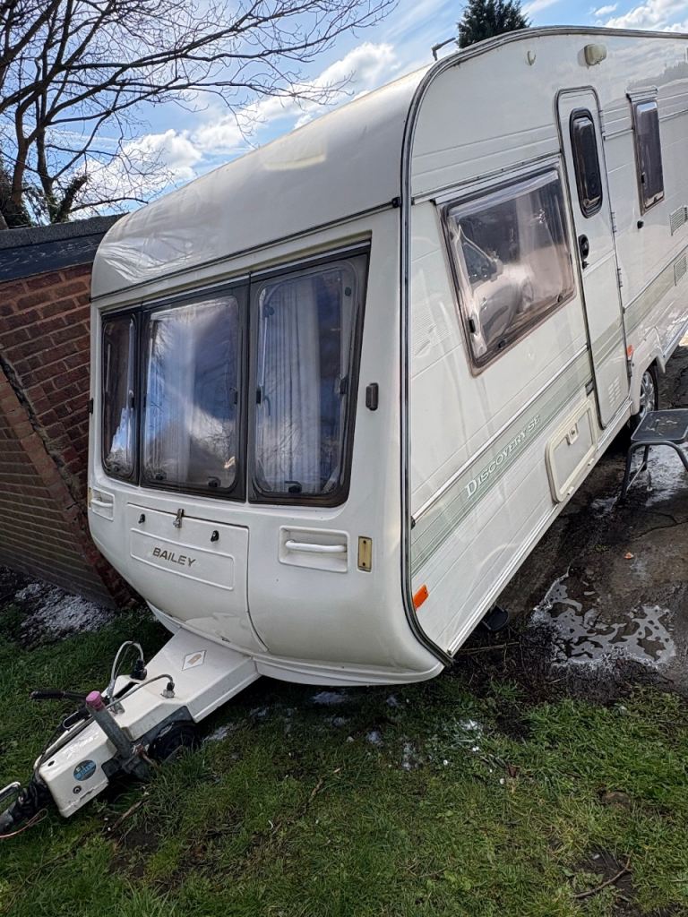 Bailey discovery caravan 