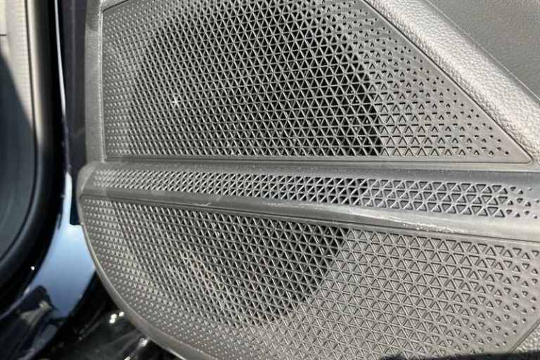 2025 MG MG4 49kWh SE Hatchback 5dr Electric Auto (170 ps) Hatchback Electric Automatic