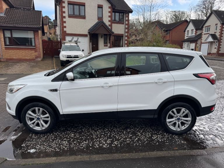 “2017” Ford, KUGA, Hatchback, Manual, 1498 (cc), 5 doors
