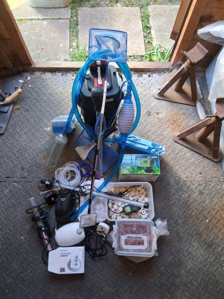 Aquarium accessories 