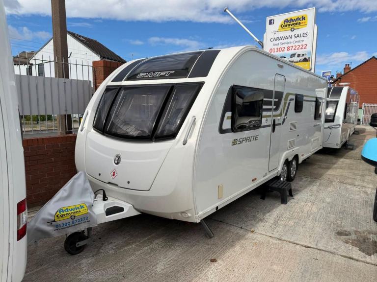 Sprite Quattro FB Fixed Rear Double Bed Rear Side Washroom