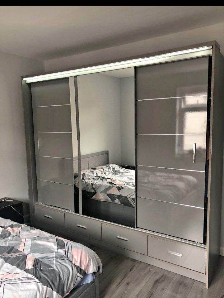 Brand New High-Quality Sliding Wardrobes Available at Reasonable Prices