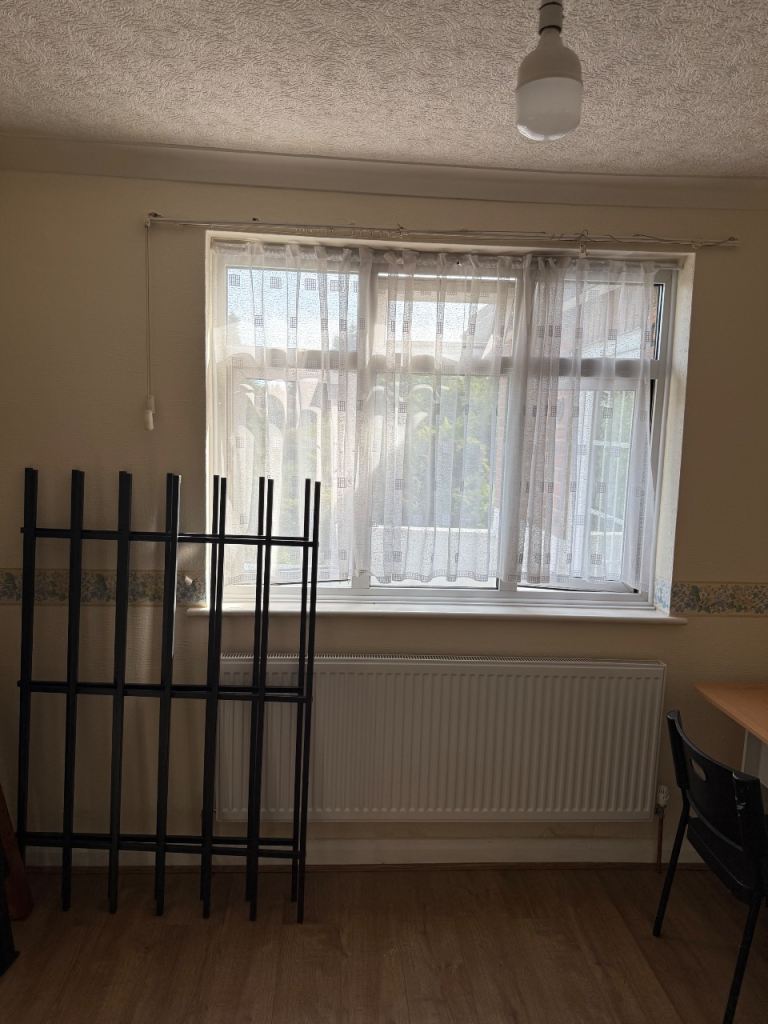 Master bed room to ret