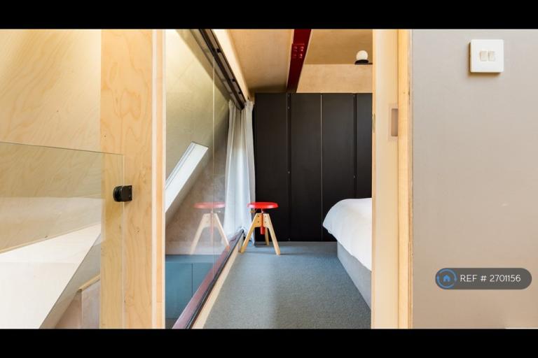 2 bedroom flat in Archway Road, London, N6 (2 bed) (#2701156)