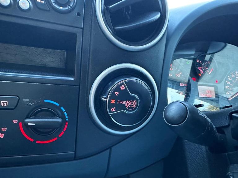  Peugeot Partner Tepee 1.6 HDi Tepee S EGC (s/s) 5dr Diesel Automatic