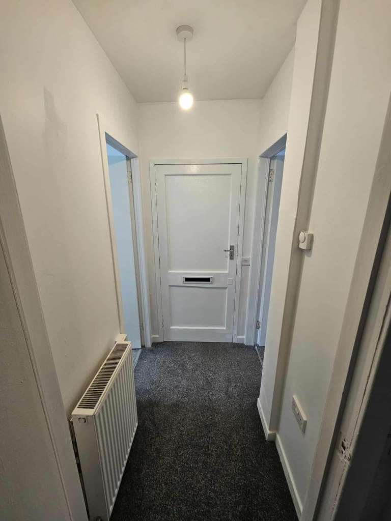 One bed lower ground flat available for rent🏡 LOCATION DALMELLINGTON