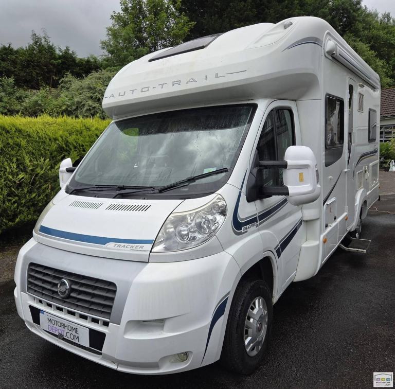 2012 AUTO-TRAIL TRACKER FB  4-BERTH - 2-BELT - LOW MILES - HAB AC