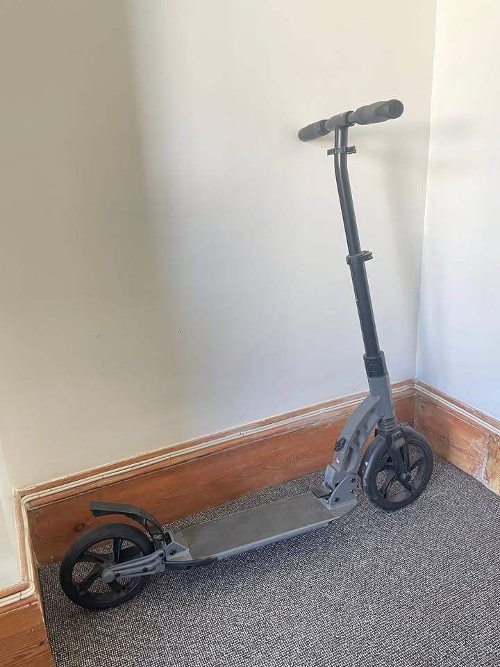 Adult Scooter (non-electric)