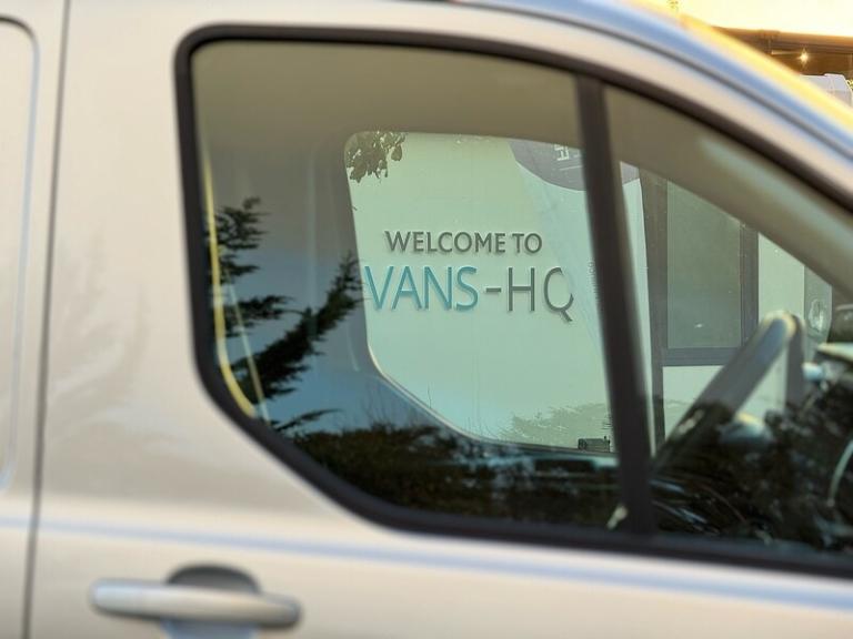 2021 Ford Transit Custom 2.0 EcoBlue 130ps Low Roof Limited Van Auto PANEL VAN DIESEL Automatic