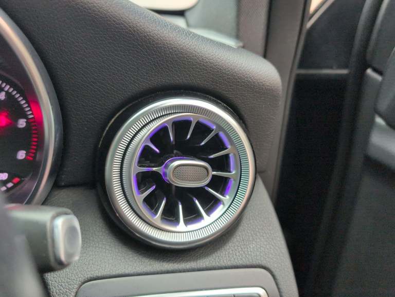 2016 Mercedes-Benz GLC 2.1 GLC250d AMG Line (Premium Plus) SUV 5dr Diesel G-Tronic 4MATIC Euro 6 ...