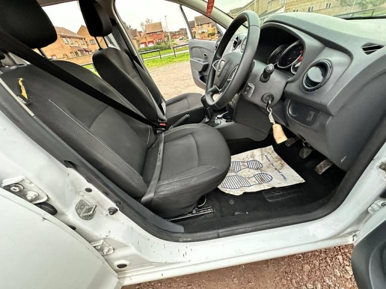 2017 Dacia Sandero 1.0 SCe Ambiance 5dr HATCHBACK PETROL Manual