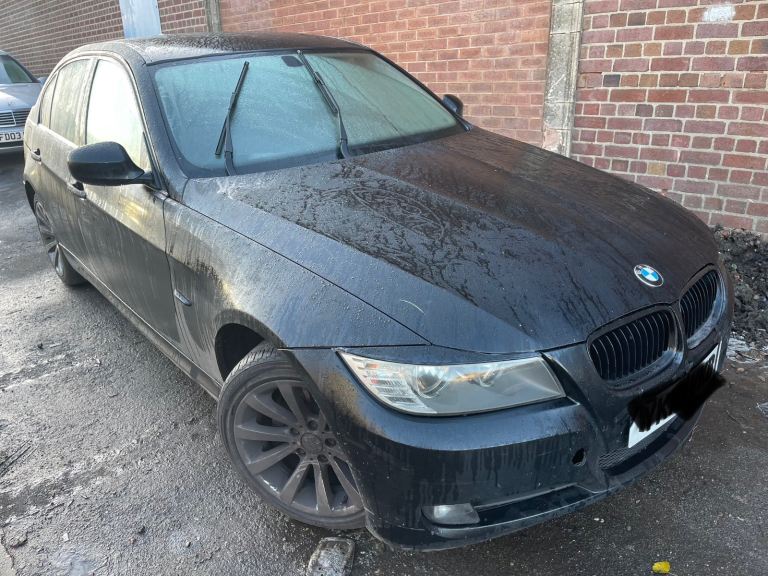 10 BMW 3 series 318d 2.0 Black 6speed BREAKING parts