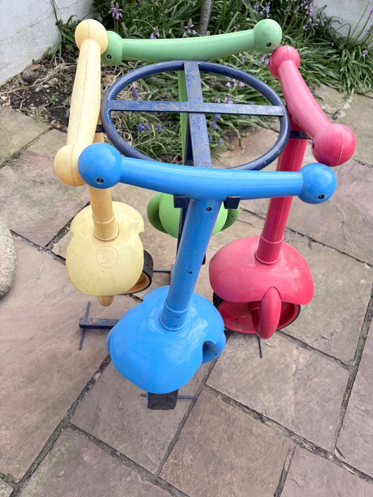 TTS OUTDOOR TRUNDLE WHEELIE PAINTERS 4PK Children’s Paint Roller Set