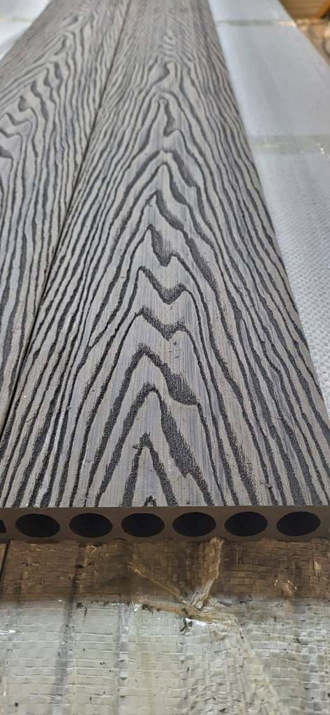 Composite decking board 3 m long . 3D Woodgrain deep embossed 