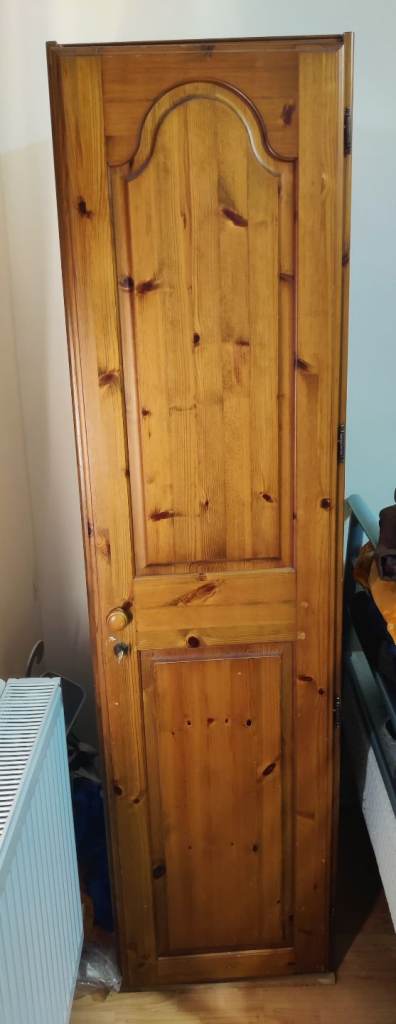 Single and double door Wardrobes
