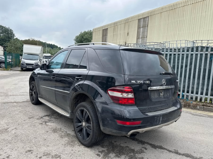 MERCEDES ML ML350 W164 BREAKING FOR PARTS