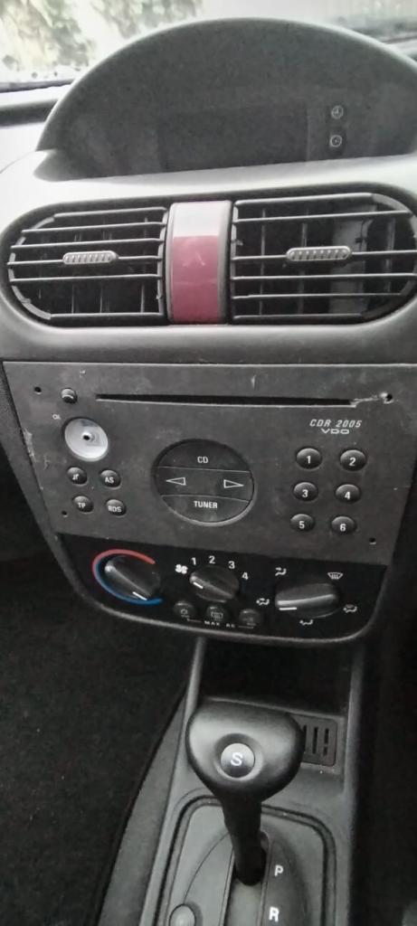 2003 Vauxhall Corsa 1.4i 16V Elegance 5dr Auto HATCHBACK Petrol Automatic - Image 12