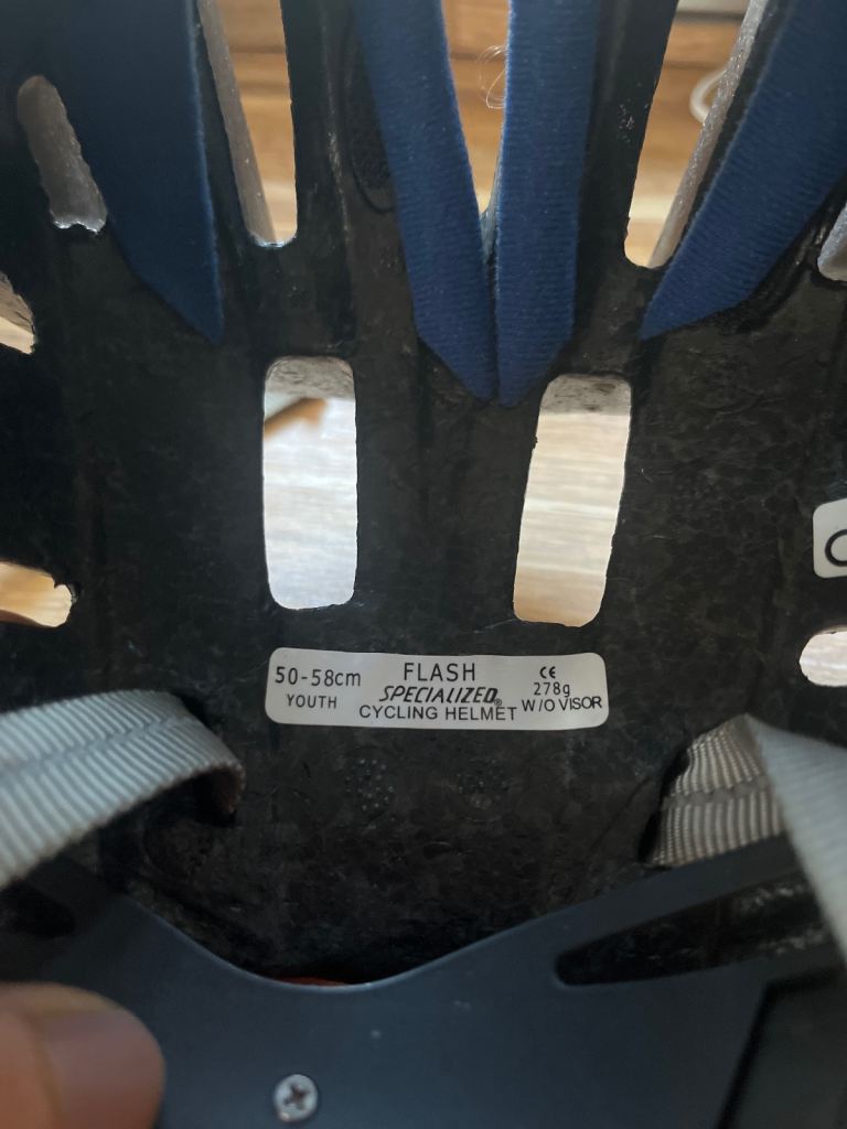 Specialized youth size 50-58cm helmet 