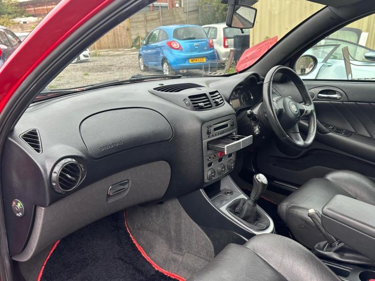 2006 Alfa Romeo 147 1.6 TS Lusso 3dr HATCHBACK Petrol Manual